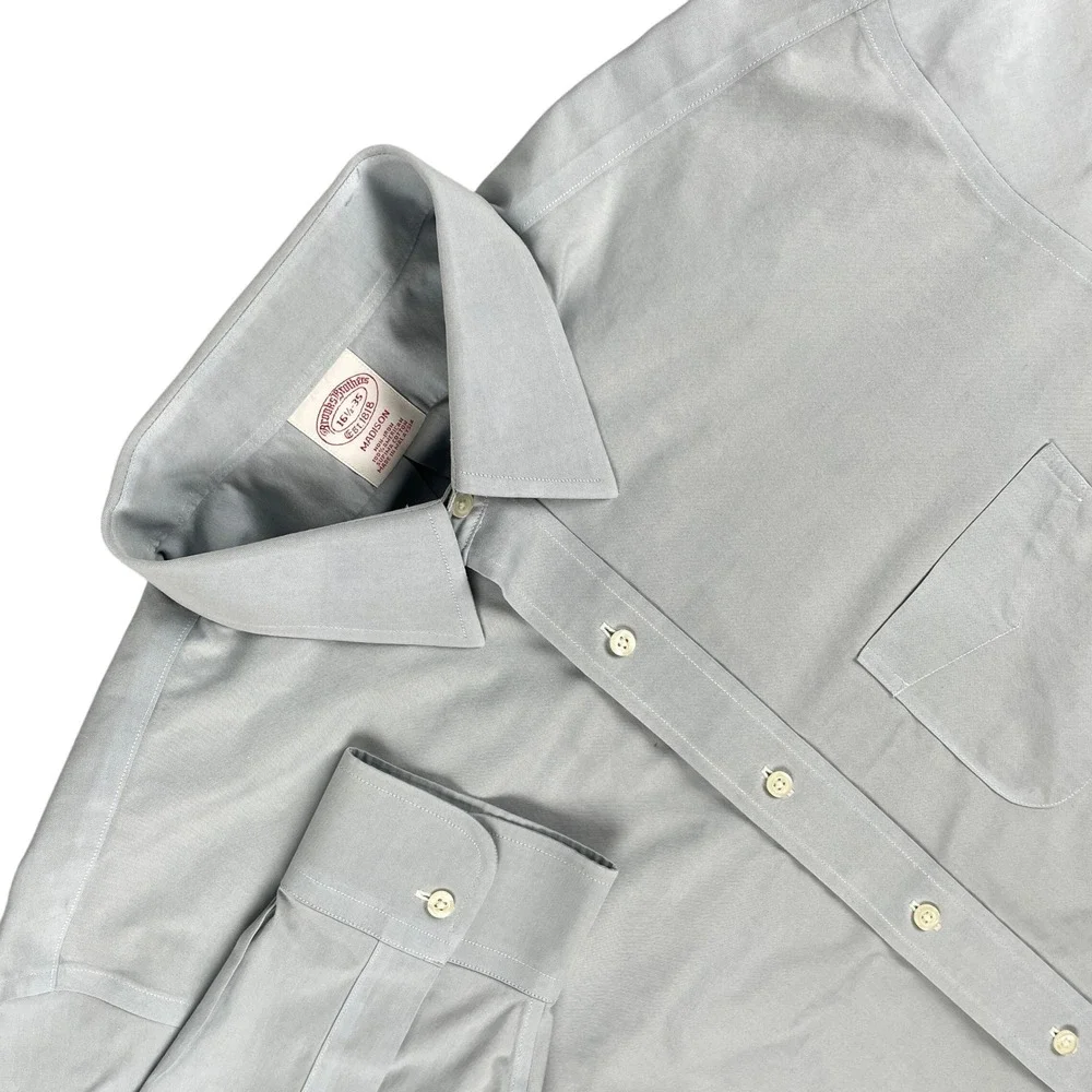 Brooks Brothers Shirt Mens 16.5 Blue Madison Fit Long Sleeve‎ Button Down EUC